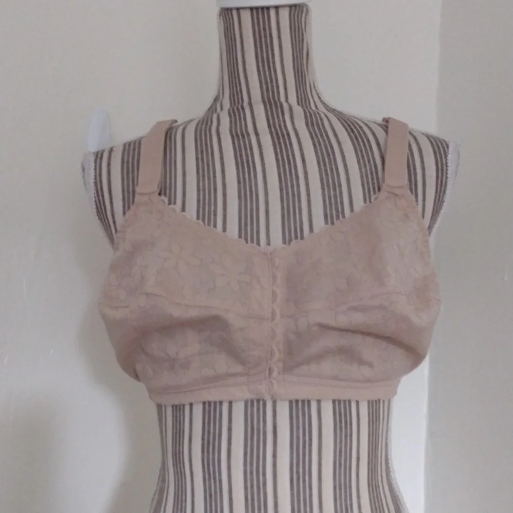 Berlei Post Surgery Mesh Front Close Wireless Comfort Bra Size 40C - Picture 2 of 8